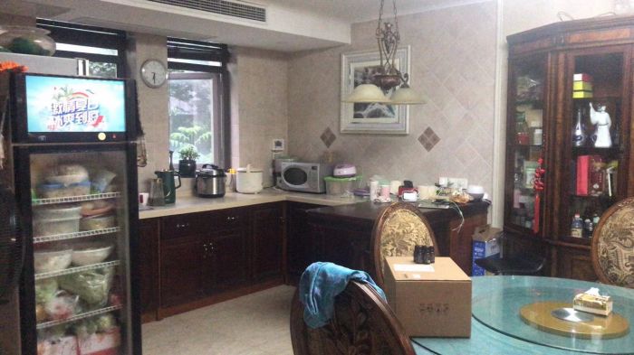 金河名人世家 5室2厅2卫 250m&sup2;