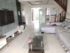 天山花苑 4室2厅1卫 105m&sup2;