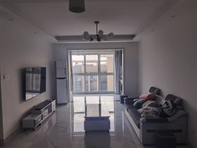 南山国际社区 3室1厅1卫 98m²