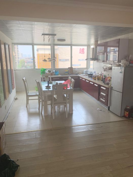 新开苑 3室2厅2卫 144.5m&sup2;