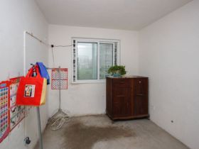 公园南苑 3室1厅1卫 126.8m&sup2;