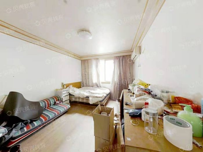 虹桥北村 4室2厅2卫 176m&sup2;