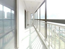 同和嘉苑 3室1厅1卫 114m&sup2;