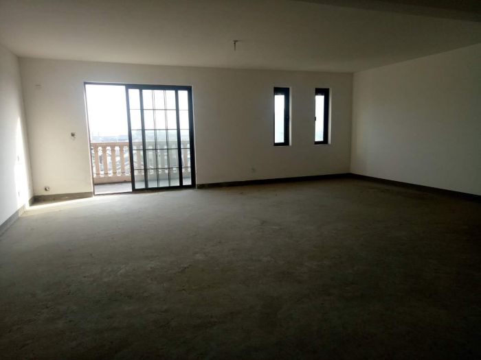 南通壹城水清木华 4室2厅2卫 240m&sup2;