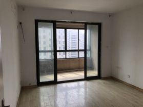 景华城 3室2厅2卫 132m&sup2;