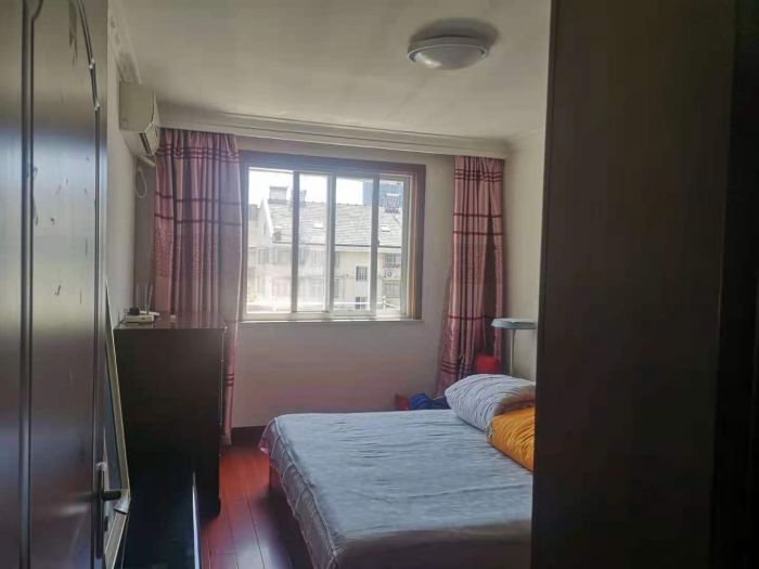 紫东花苑 4室2厅2卫 149m&sup2;