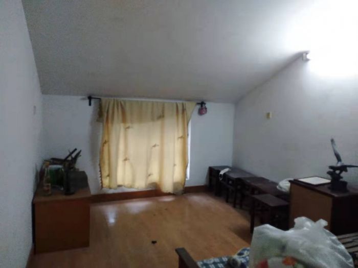 濠西园 4室4厅2卫 132.7m&sup2;