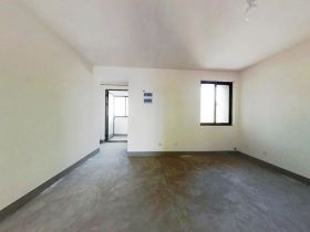 兴石花园 3室2厅1卫 106m²