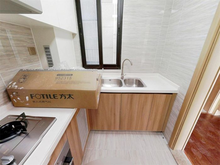 雍华府 3室2厅2卫 98.63m&sup2;