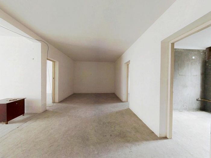 新华佳园 3室2厅1卫 124.00m&sup2;