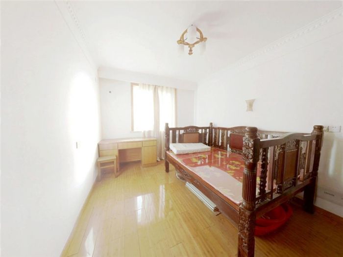 炜建花苑 3室2厅1卫 132m&sup2;