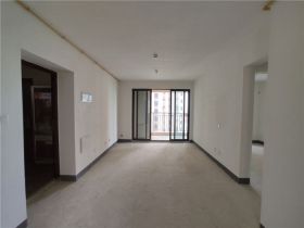 绿地新里城 3室2厅2卫 106m&sup2;