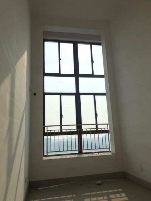 山景水岸 4室2厅2卫 177m&sup2;