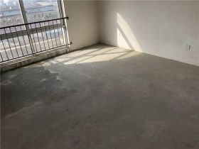 军山花园 4室2厅2卫 200.00m&sup2;