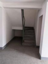 星湖花园 3室2厅2卫 205.3m&sup2;