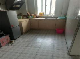 城山家园 3室2厅2卫 106m&sup2;