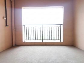 中南世纪花城三期 3室2厅1卫 146.00m&sup2;