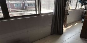 前景花苑 5室2厅2卫 230m&sup2;
