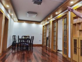 将军一园  3室1厅1卫 140m&sup2;