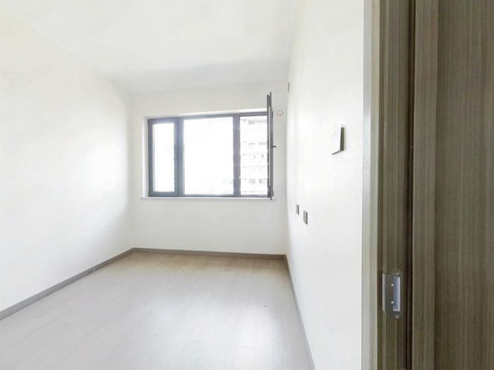 万科翡翠公园 3室2厅1卫 105m&sup2;