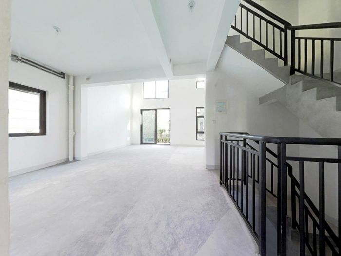云樾河山 5室3厅2卫 180m&sup2;