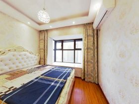 华强城 2室2厅1卫 74m&sup2;