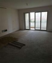 中南世纪花城二期 3室2厅2卫 168m²