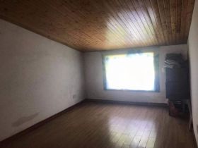 易家桥新村 3室1厅1卫 79m&sup2;