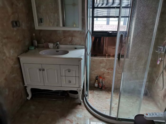 德诚翠湖湾 2室2厅1卫 108m&sup2;