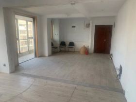 七星花园 5室3厅3卫 249.00m&sup2;