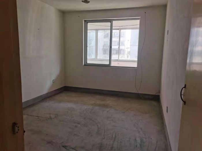 濠西园中北小区 3室2厅1卫 130m&sup2;