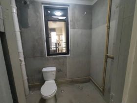 绿地新里城 3室2厅1卫 90m&sup2;