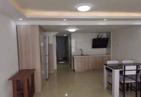 鸿运大厦 1室1厅1卫 67m&sup2;