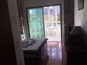天安花园 4室2厅3卫 225.00m&sup2;