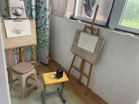 三里墩花苑 3室1厅1卫 136m&sup2;