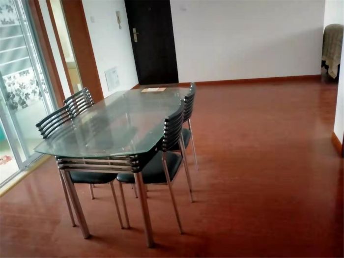 春晖花园 3室2厅2卫 130m&sup2;
