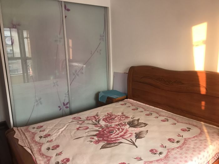 通明花苑 3室2厅2卫 115m&sup2;