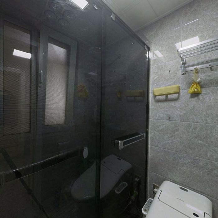 汇富花苑 3室2厅1卫 144m&sup2;