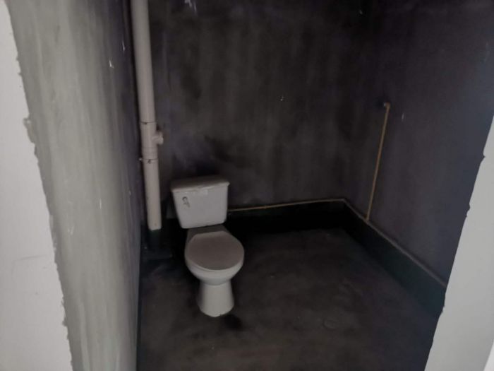 军山花园 4室2厅3卫 300m&sup2;