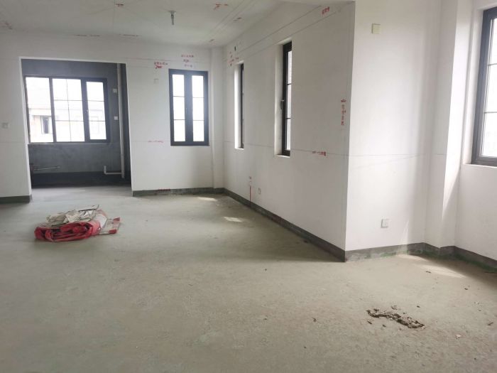 南通壹城水清木华 4室2厅2卫 240m&sup2;