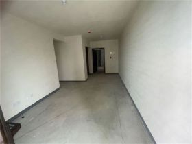绿地新里城 3室2厅1卫 89m&sup2;