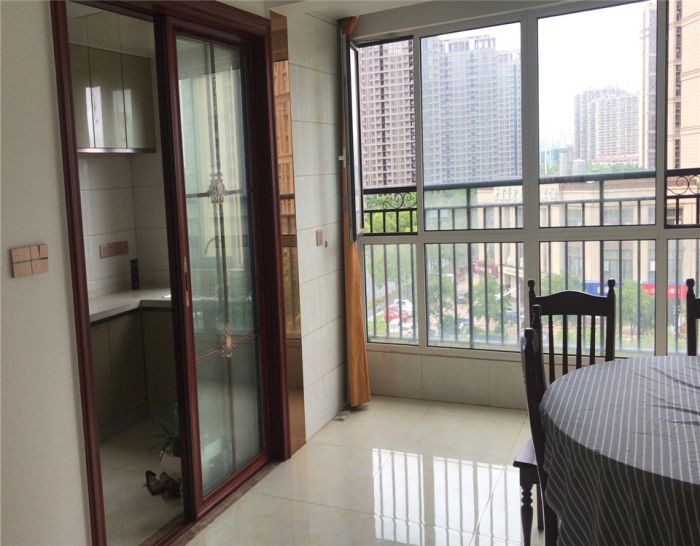 南通橡树湾 3室2厅2卫 140m&sup2;