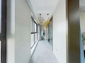 华强城 3室2厅2卫 129m&sup2;