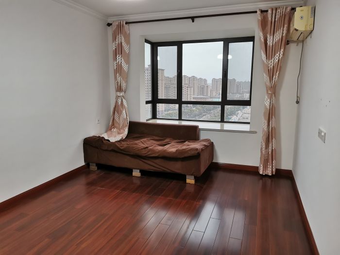 德诚&middot;翰景园 3室2厅1卫 115m&sup2;