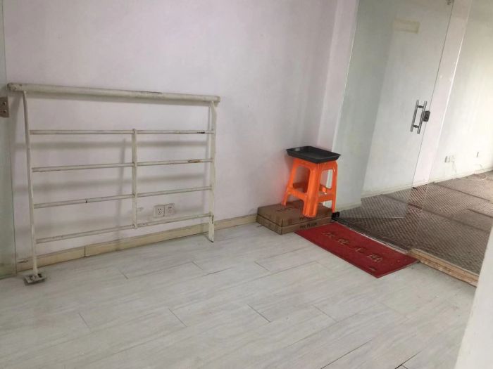 东景国际 2室1厅1卫 60m&sup2;