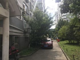 亚太苑 3室2厅2卫 136.00m&sup2;