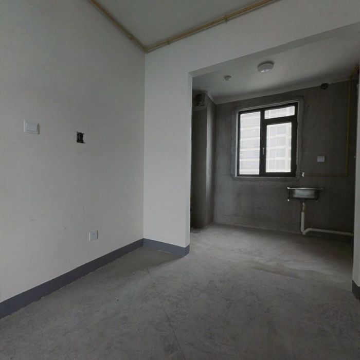 绿地新里城 3室1厅1卫 105m&sup2;