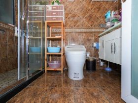 益兴名流府 4室2厅2卫 171.80m&sup2;
