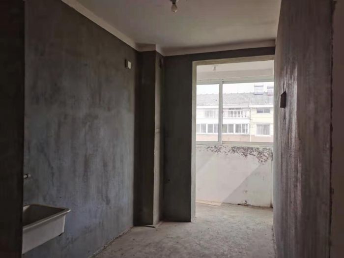星通花园 5室2厅1卫 191m&sup2;