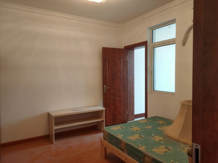 未来锦城 4室2厅2卫 140.00m&sup2;
